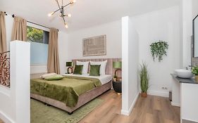 B49 - City & Messe Apartment